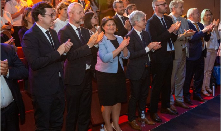 Отныне театры в нашей стране будут поддерживаться.