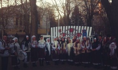 В Кишиневе появилась гигантская скамейка „Древо жизни”