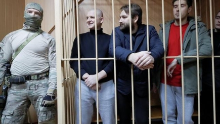 Обмен пленных начался: украинские политзаключенные летят домой