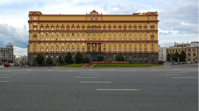 Путин разрешил ФСБ изымать землю и недвижимость