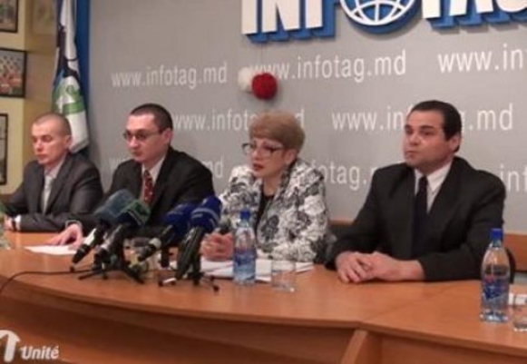 С какими политическими силами борется Анна Ткач?