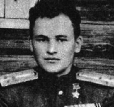Подвиг   военного лётчика  Владимира   Муратова