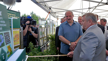 Президент Лукашенко вводит крепостное право