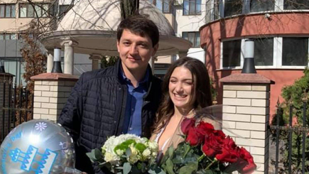 Дочь А.Стояногло пытается через суд снять арест со своей квартиры