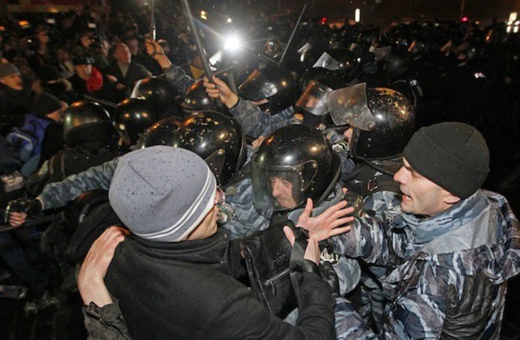 Силовики пытались зачистить площадь от участников Евромайдана