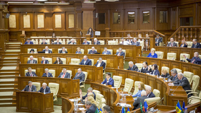 Парламент соберется в четверг на заседание для рассмотрения проектов, возвращенных Додоном