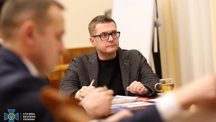 СБУ рассматривает две приоритетные версии крушения самолета в Иране: попадание ракеты и теракт