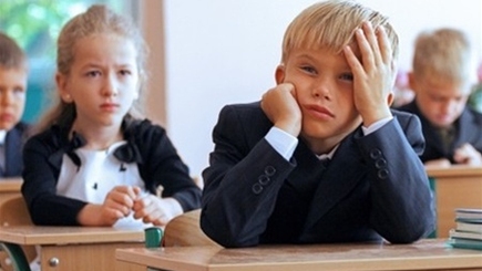 Школьникам сократили осенние и весенние каникулы