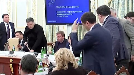 Конфликта между Арсеном Аваковым и Михаилом Саакашвили (+18)
