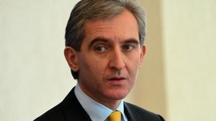 Лянкэ поехал в Париж