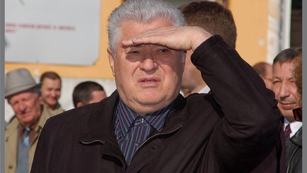 Хочешь быть депутатом, покажи кошелёк!