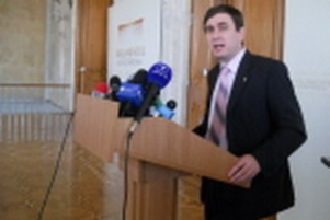 Демократы могут нарушать закон, а почему ЛДПМ нет?