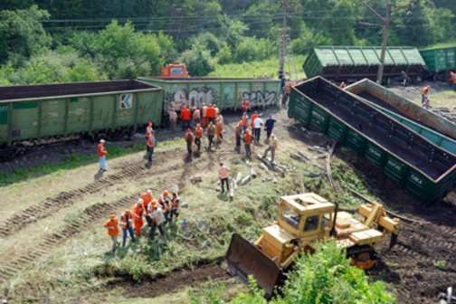 В Лугaнской области подорвана железная дорогa