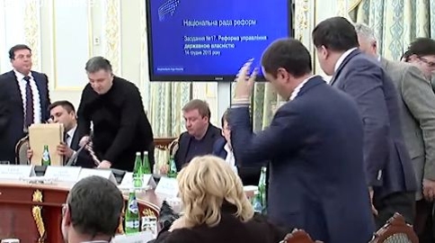 Конфликта между Арсеном Аваковым и Михаилом Саакашвили (+18)