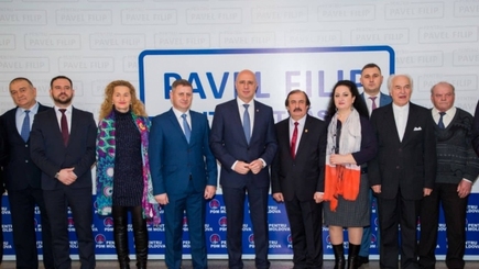 Николай Ботгрос и Еуджен Дога поддержали Павла Филипа в Стрэшенах - в округе, где премьер будет баллотироваться