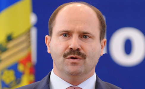 Лазэр ответил Рогозину