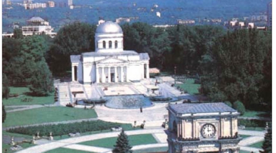 Игорь Танин: Что день грядущий нам готовит?