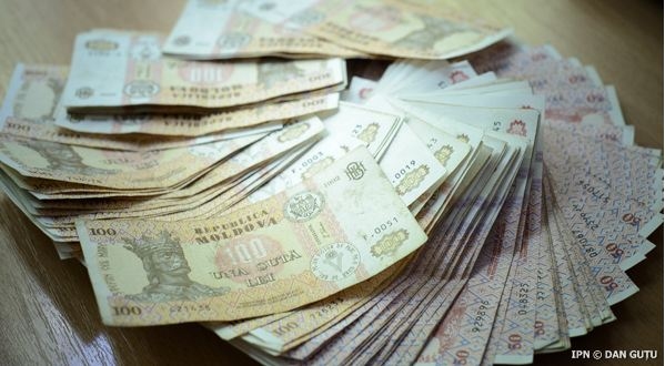 Средняя зарплата выросла