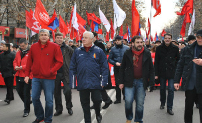Жесткая резолюция митинга ПКРМ.