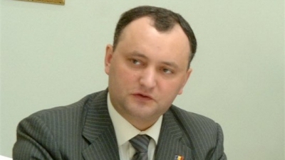 Политики Молдовы: деньги, гектары земли, виллы…