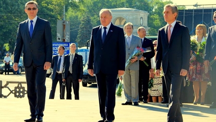 В столице почтили память Штeфана чел Мaре