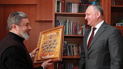 Президент обсудил с епископом Маркелом посещение горы Афон и визит патриарха Кирилла в Молдову