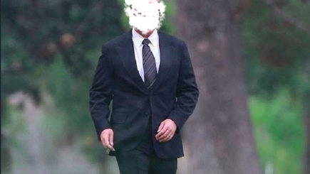 О том, как один бывший руководитель МВД стырил костюм из магазина (ВИДЕО)