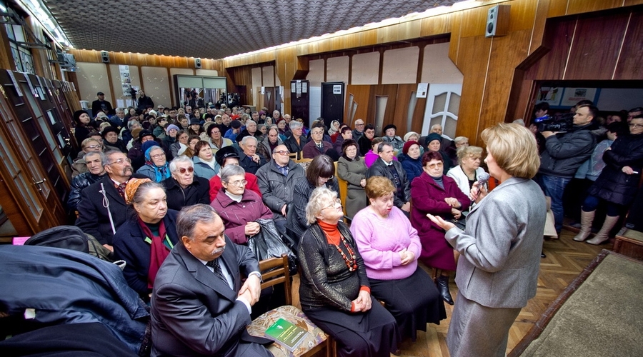 „SOLUŢIA” помогает  Обществу слепых Молдовы