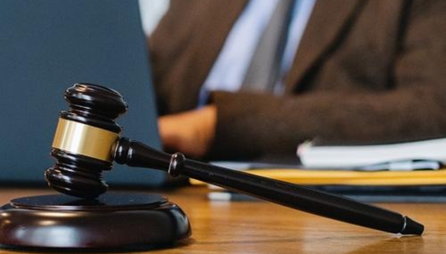 А.Стояногло: без вины виноватый?