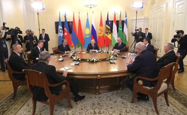 О критической оценке позиции Путина и других защитников пакта Молотова-Риббентропа