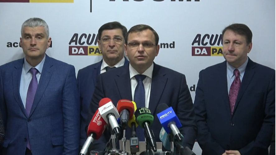 Андрей Нэстасе признал свое поражение на местных выборах в столице. Он планирует вернуться на пост министра внутренних дел