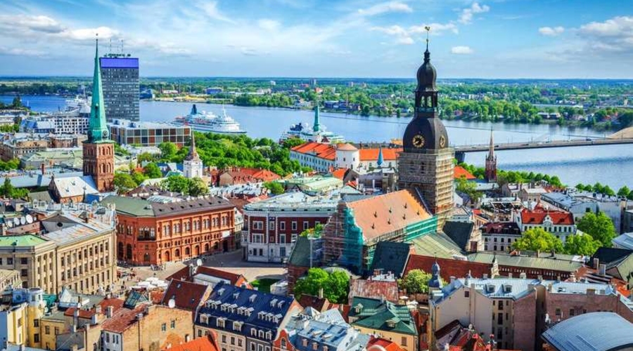 В Латвии начались увольнения медиков из-за недостаточного знания госязыка