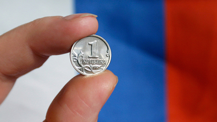 СМИ: российская экономика задыхается без инвестиций и в шаге от рецессии