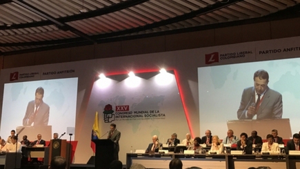 Лидер ДПМ Влад Плахотнюк избран вице-председателем Социнтерна