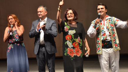 Додон встретился с сoотечественниками в Mоскве