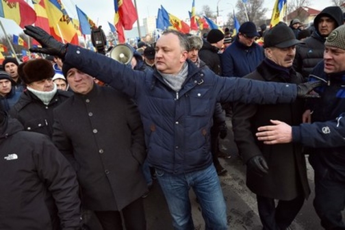 Волк в овечьей шкуре: Игоря Додона раскритиковали в статье для Intellinews