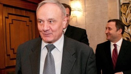 Страна замерла в ожидании…