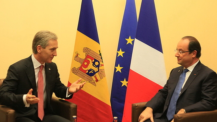 Олланд – о поддержке Францией европейского курса РМ