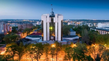 Опрос IRI: Кто из политиков пользуются наибольшим доверием населения?