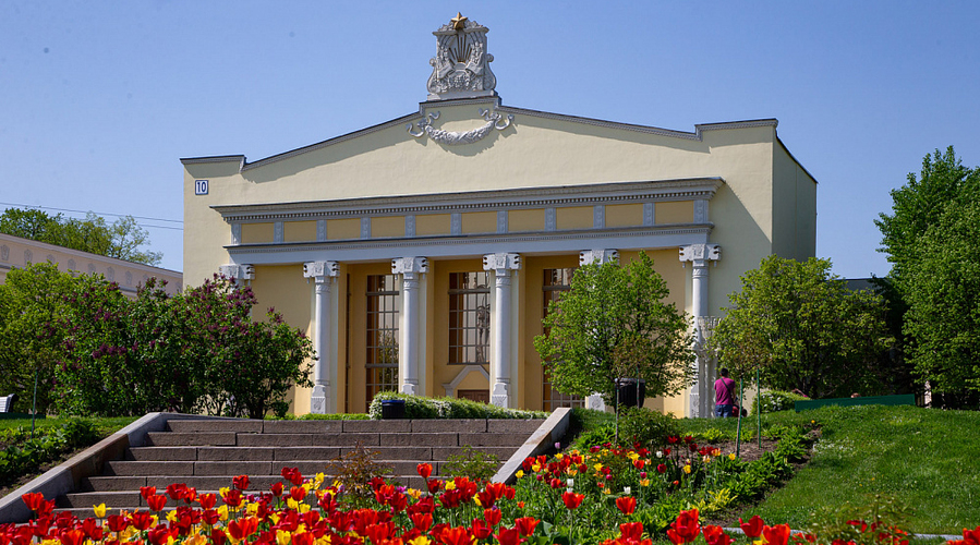 Кто продал павильон Молдовы на ВДНХ в Москве?