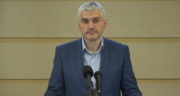 Слусарь: “Работа парламента парализована страхом Додона”