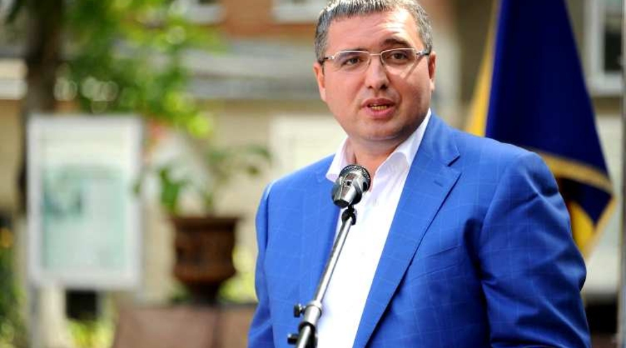 Мэр Бельц Ренато Усатый подает в суд на социалистов после обвинений в коррупции