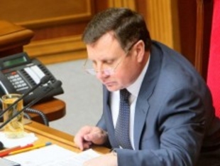 Количество чиновников в Украине за 20 лет возросло более чем в 4 раза – Мартынюк
