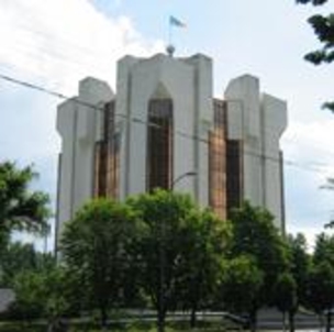 Сотрудники аппарата президента РМ перечислили свой однодневный заработок для оказания помощи пострадавшим от наводнения