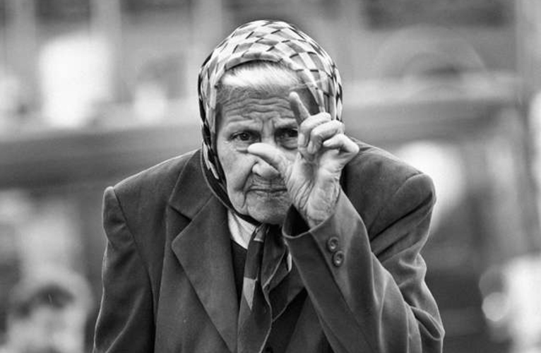 Пенсионеры получат к Пасхе по 100 леев