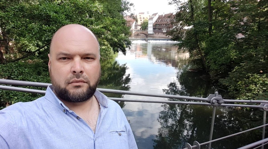 Майдан для президента Додона