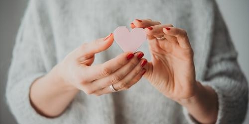 Власть проще решает социальные задачи