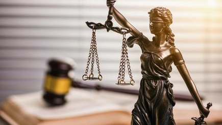 Роберт Западинский: «Мздоимцы должны сидеть на тюремных нарах!»