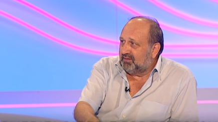 Новая власть жалуется на недостаток денег и сворачивает социальные проекты - День за днем