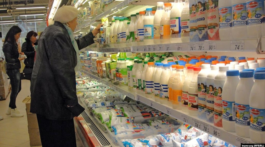 «Продуктов может и хватит, а вот денег на них – нет». Активисты – о ситуации с продовольствием в Крыму